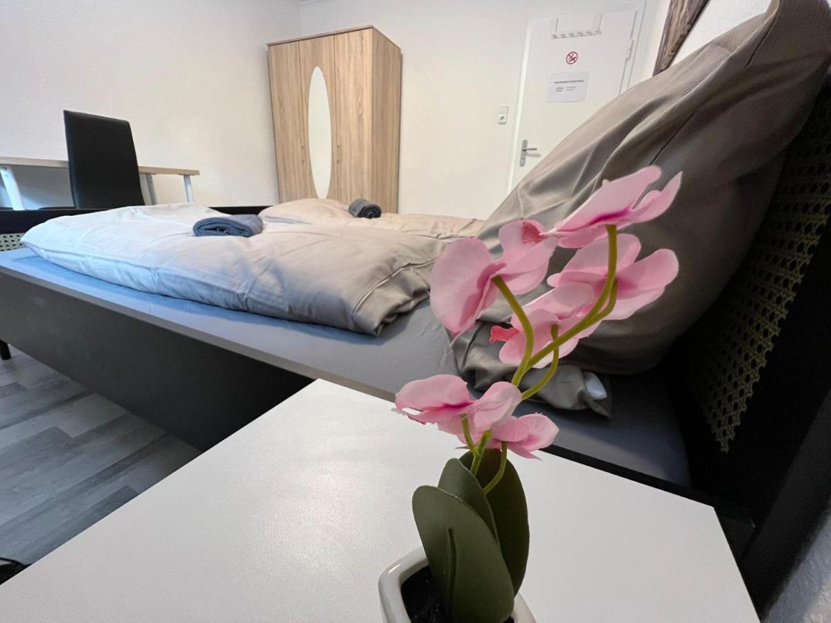 Ferienwohnung Schoenes Einfaches Zimmer In Oldenburg 109 Exterior foto