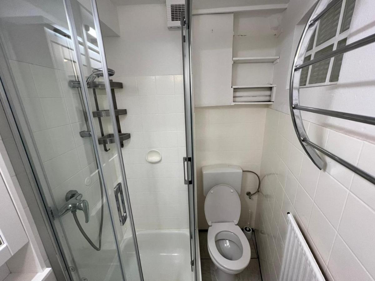 Ferienwohnung Schoenes Einfaches Zimmer In Oldenburg 109 Exterior foto